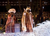 Fotografía de la carroza del rey Baltasar en la cabalgata de los Reyes Magos de Madrid cabalgata reyes madrid
